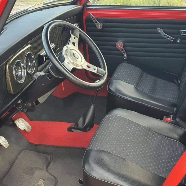 MINI9